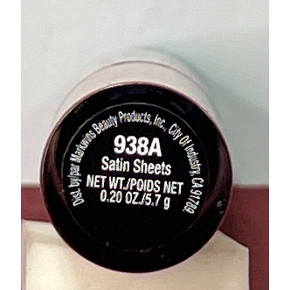 Wet n Wild - MegaLast - Liquid Catsuit - Metallic Lipstick - 938A Satin Sheet - Picture 7 of 11